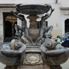 Фонтан черепах на площади Маттеи -1588 год, "торопись медленно..." - Вечный город.