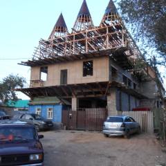 дома строятся, чтоб принять больше гостей - Арбузный фестиваль в Соль- Илецке