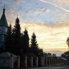 В общем,  до  монастыря  в  Чимеево  мы  добрались  только поздней, чёрной ночью...а это уже утро...солнце встаёт...и мы опять в нашем, таком знакомом и понятном мире. - Burabay.