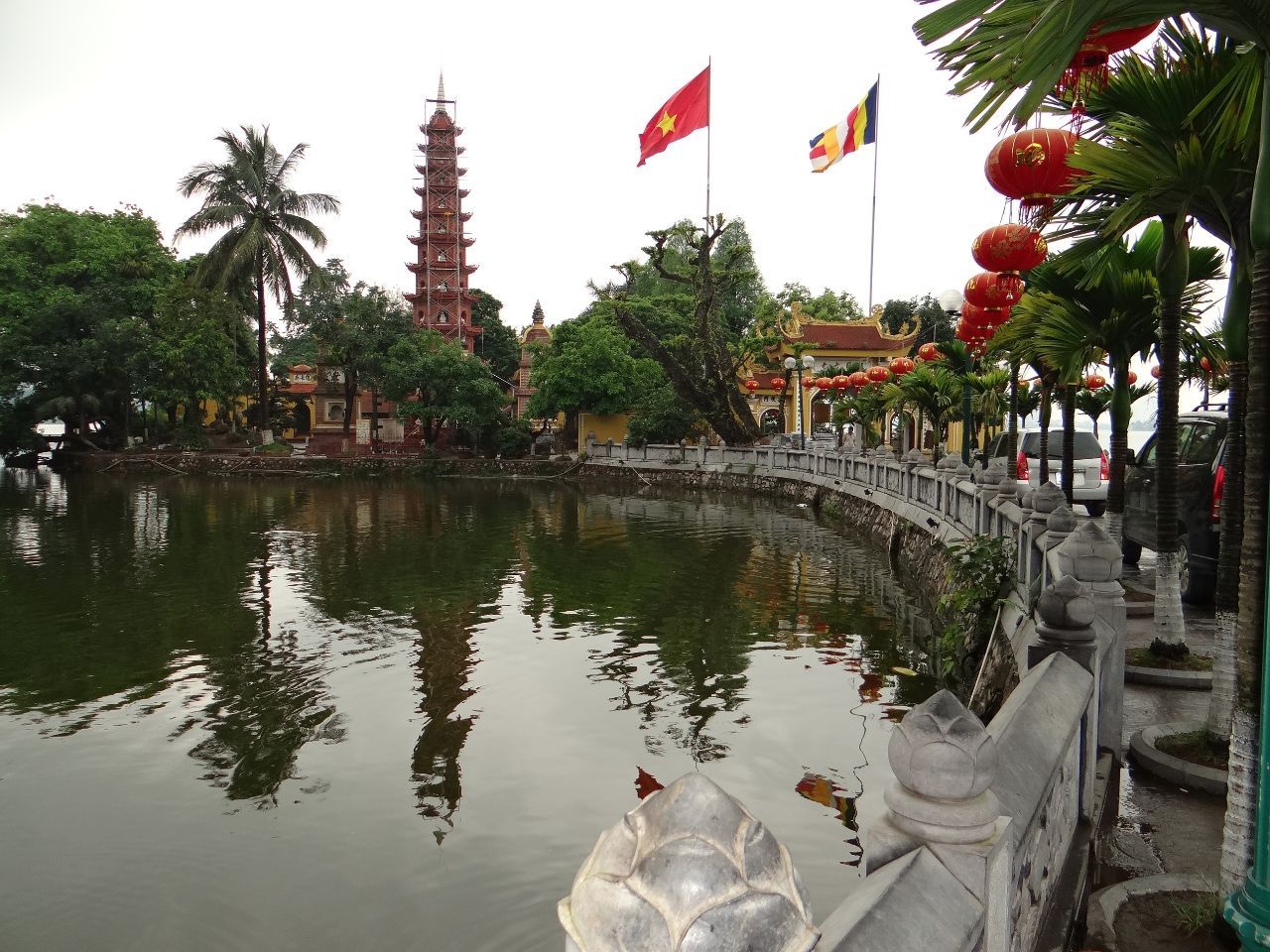 пагода Чан Куок символизирует умиротворение - Фотоотчет Вьетнам 2019. Часть 1 - день 1
