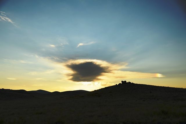 Облако, в виде летящего Ангела, закрыло солнце, а вокруг появилось гало. - Поездка группы Вестники в Казахстан. Август 2019 года.