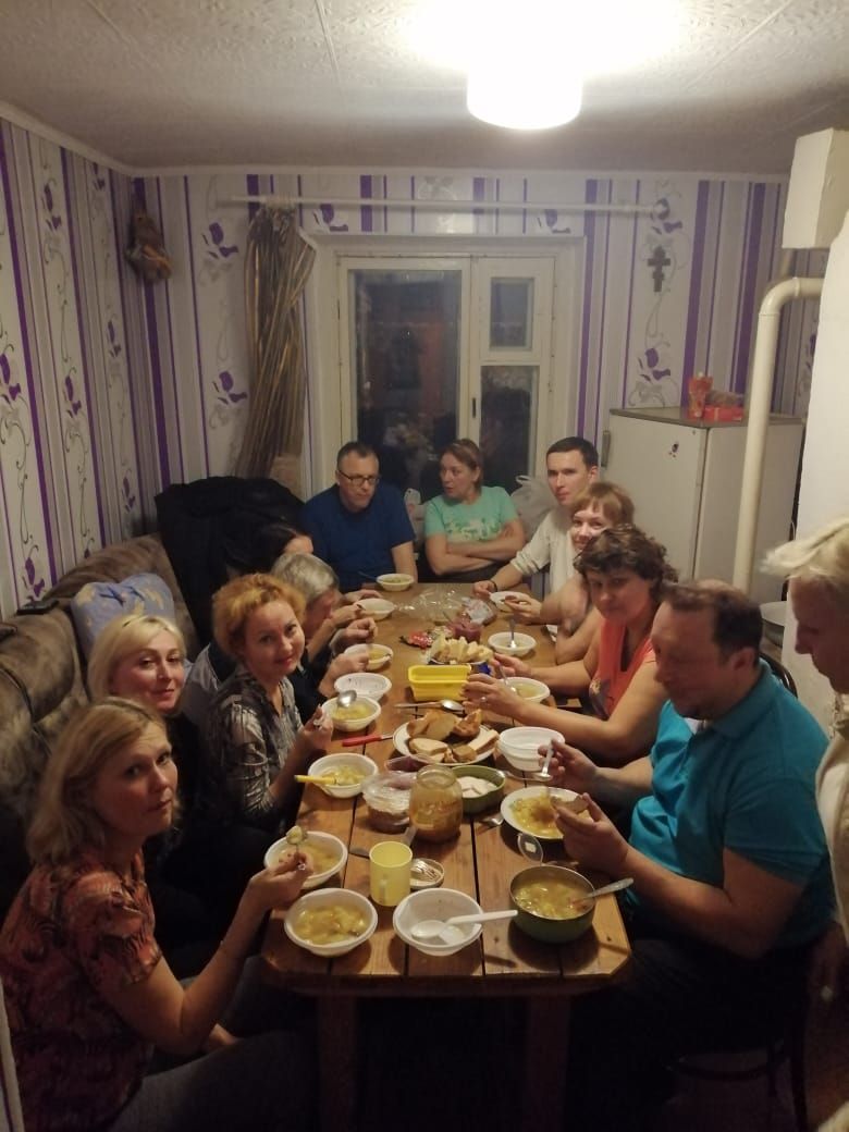 А в тёплом и уютном доме нас ждал горячий суп, чай и плюшки. - Поездка группы «Вестники» на Зюраткульский геоглиф 09 ноября 2019 года.