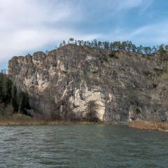 У ручья Большая Киндерля  – пещера "Имени 30-летия Победы" или "Киндерлимская" - Зилим...река из далёкой- далёкой юности.