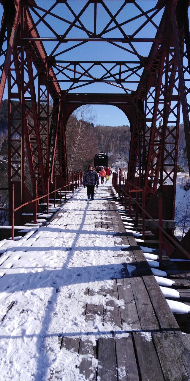 Часть пути мы решили пройти пешком, по мостам, до одного из красивейших виадуков. - Поездка на зимний Байкал 5-13 февраля 2021 год.