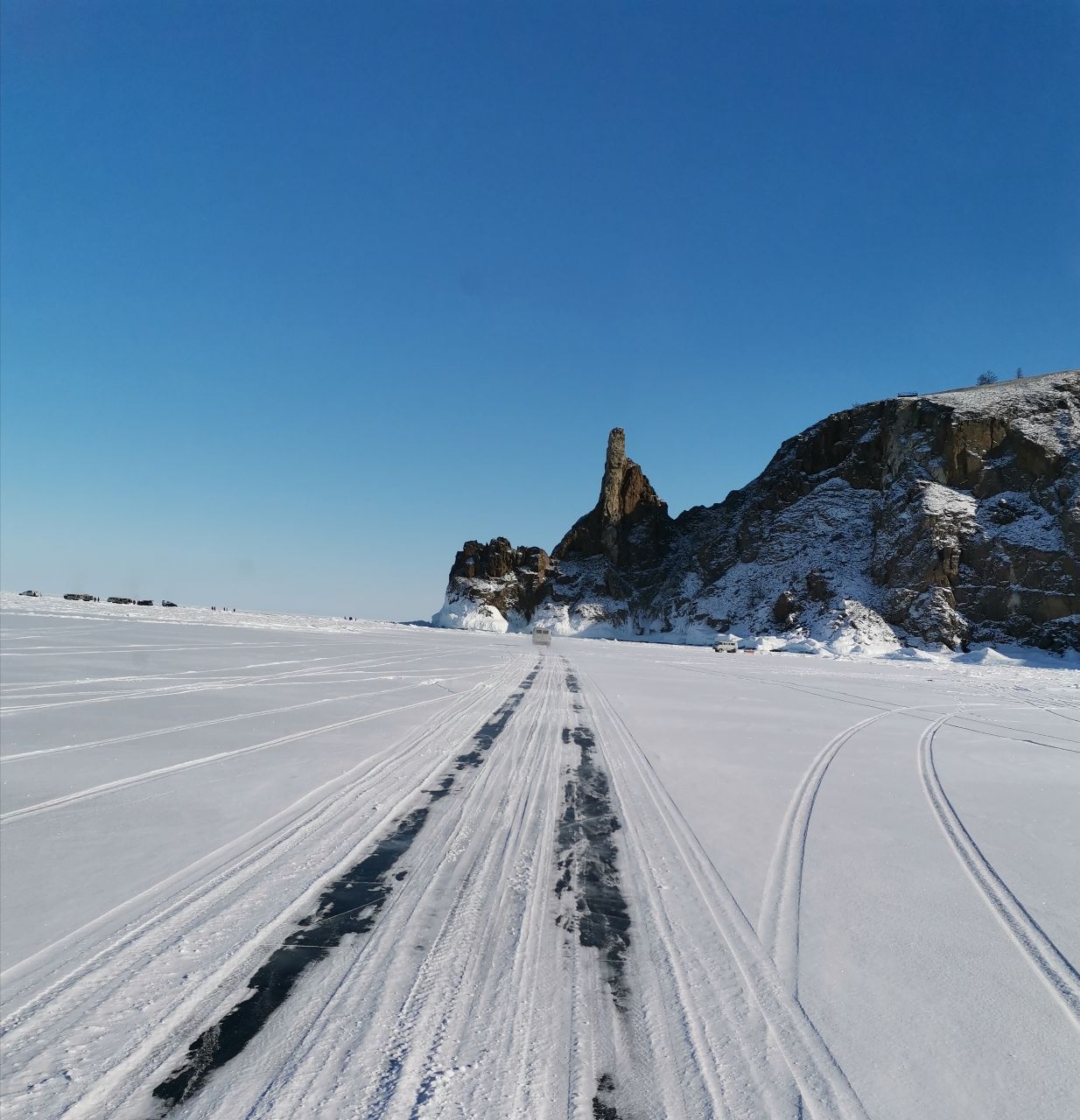 А теперь к мысу Хобой по ледяной дороге. - Поездка на зимний Байкал 5-13 февраля 2021 год.