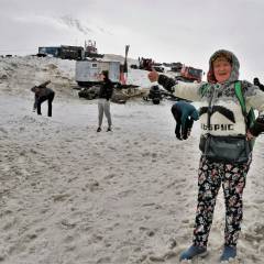 Эльбрус, высота 3850. Случайно поднялась на третьем подъёмнике в снега... - Кавказ...